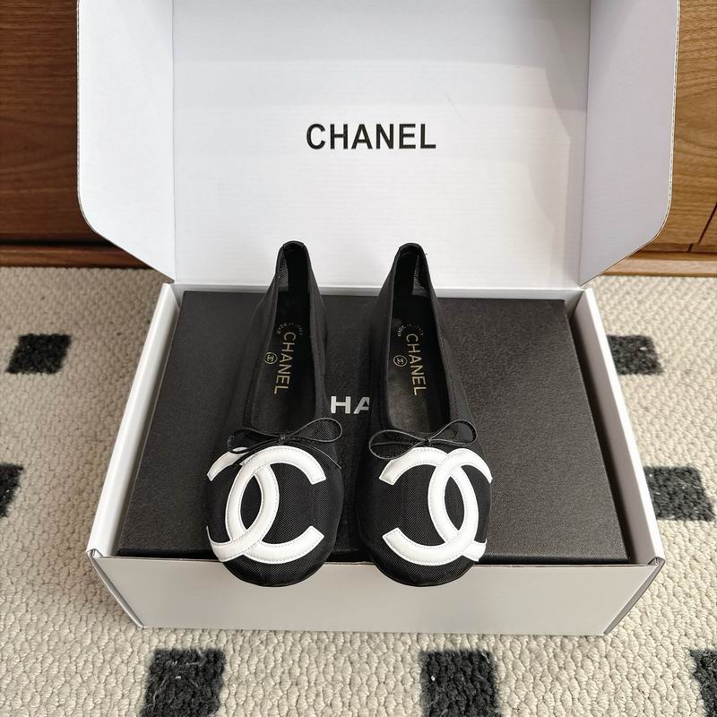 Chanel CC Logo Ballet Flats