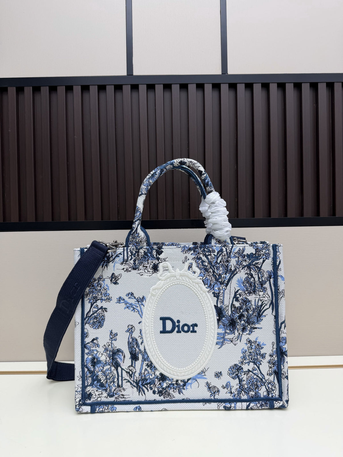 Dior Book Tote – Toile de Jouy Bleue Embroidered Canvas