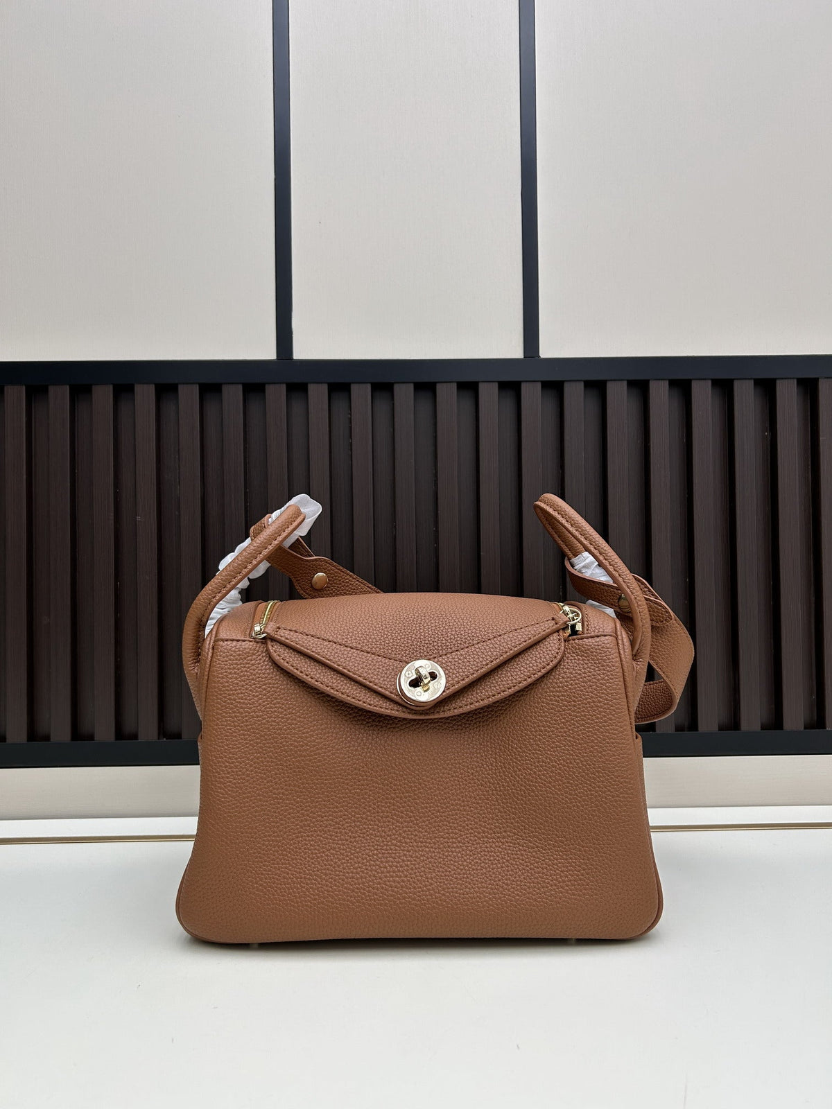 Hermès Lindy Bag – Gold Togo Leather with Gold Hardware