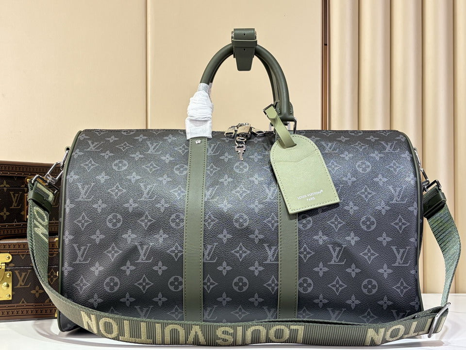 Keepall Bandoulière 50 – Monogram Eclipse with Olive Green Trim