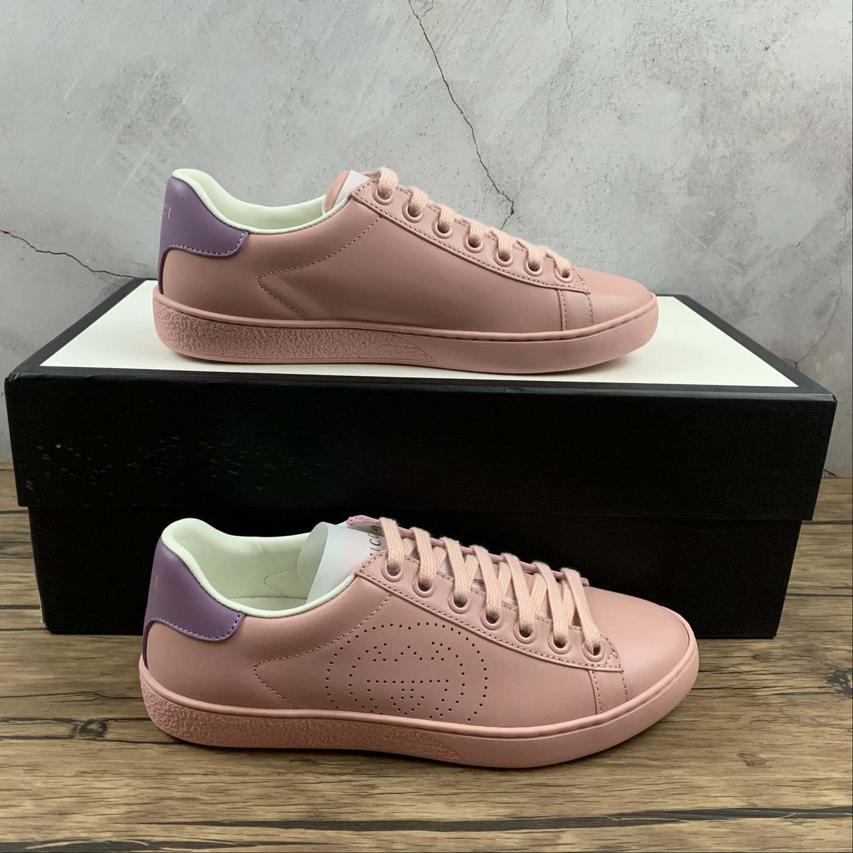 Gucci Pink & Purple Low-Top Sneakers