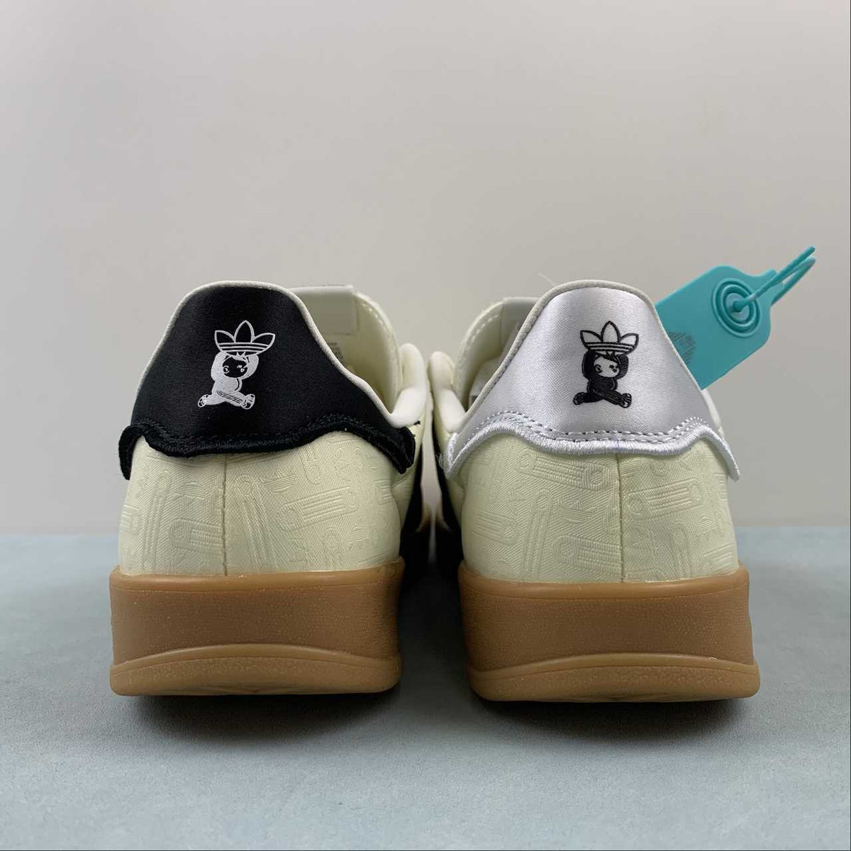 adidas Originals Sneakers - Cream, Black & Gum   IG3677